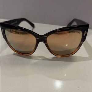 Tom Ford Anoushka Sunglasses
